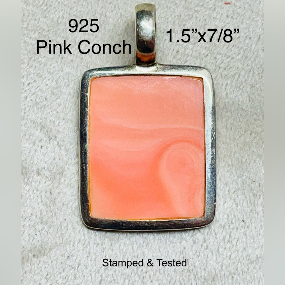 Sterling & Queen Conch Vintage Pendant